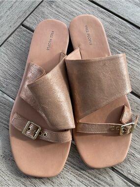 Free People Mila Minimal Rose Gold Metallic Leather Slide Sandals Size 9.5